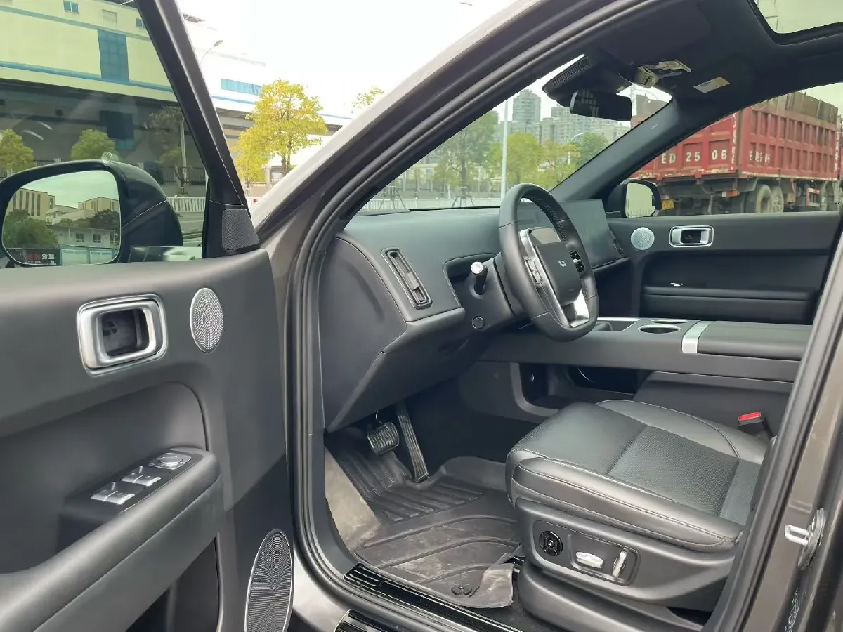 2024 Li L6 Range Extended 154HP L4 REEV 36.8KWH,autocango,china used car exporter,china ev exporter,chinese used car exporter,chinese used ev exporter