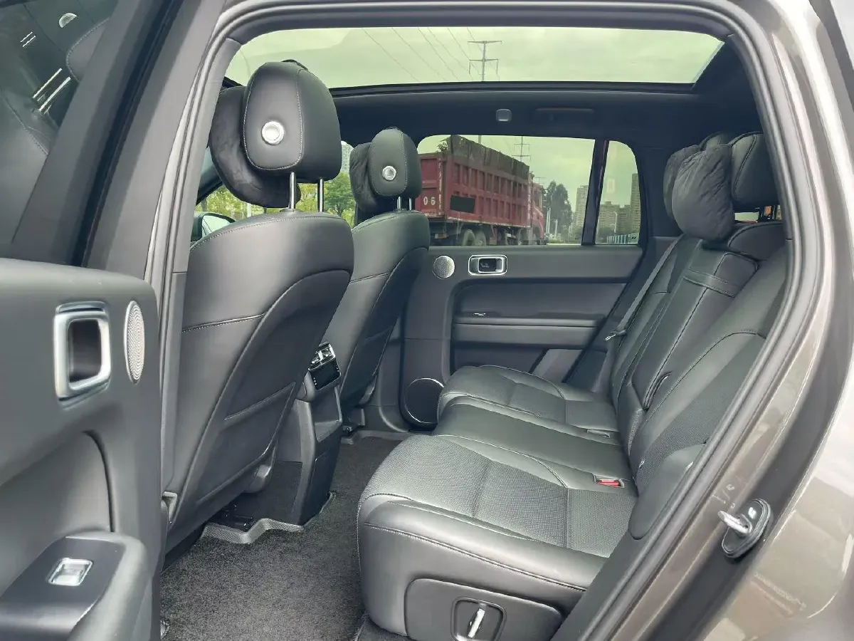 2024 Li L6 Range Extended 154HP L4 REEV 36.8KWH,autocango,china used car exporter,china ev exporter,chinese used car exporter,chinese used ev exporter