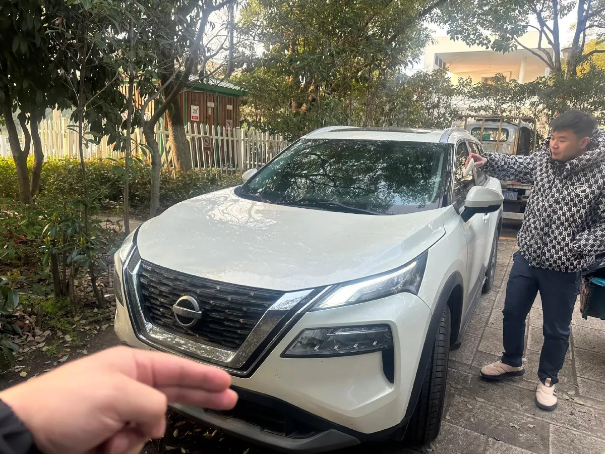 2022 Nissan X-Trail 1.5T 204HP L3 CVT,autocango,china used car exporter,china ev exporter,chinese used car exporter,chinese used ev exporter