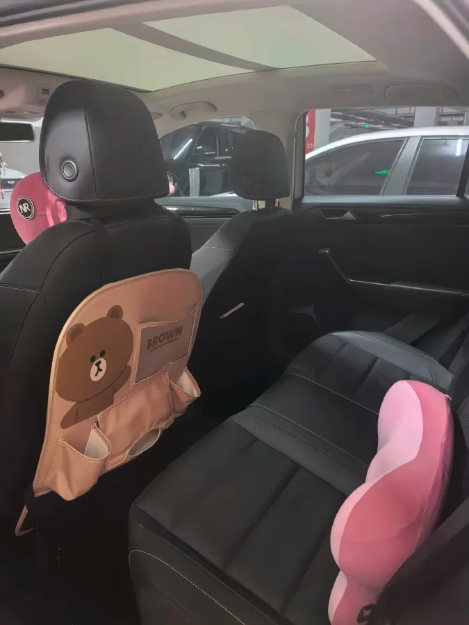 2021 Volkswagen T-Roc 1.4T 150HP L4 7DCT,autocango,china used car exporter,china ev exporter,chinese used car exporter,chinese used ev exporter