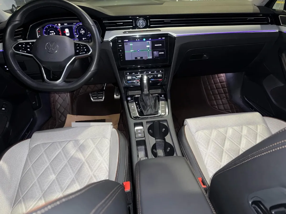 2023 Volkswagen Magotan 2.0T 186HP L4 7DCT,autocango,china used car exporter,china ev exporter,chinese used car exporter,chinese used ev exporter