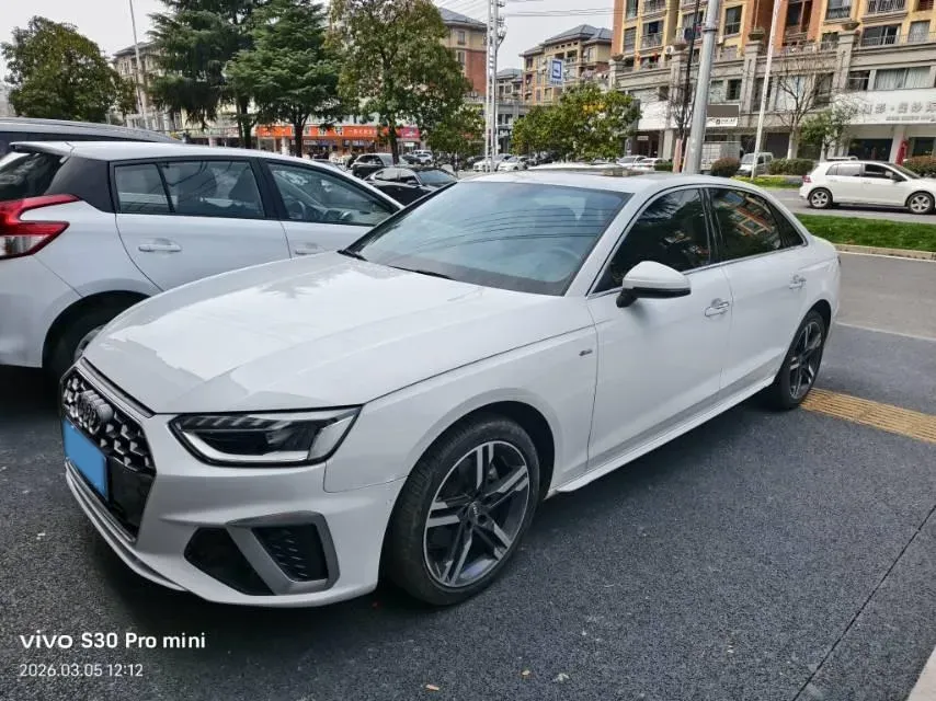 2020 Audi A4L 2.0T 190HP L4 7DCT,autocango,china used car exporter,china ev exporter,chinese used car exporter,chinese used ev exporter