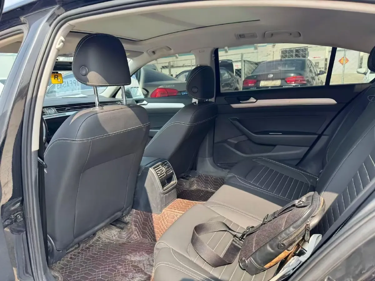 2020 Volkswagen Magotan 1.4T 150HP L4 7DCT,autocango,china used car exporter,china ev exporter,chinese used car exporter,chinese used ev exporter