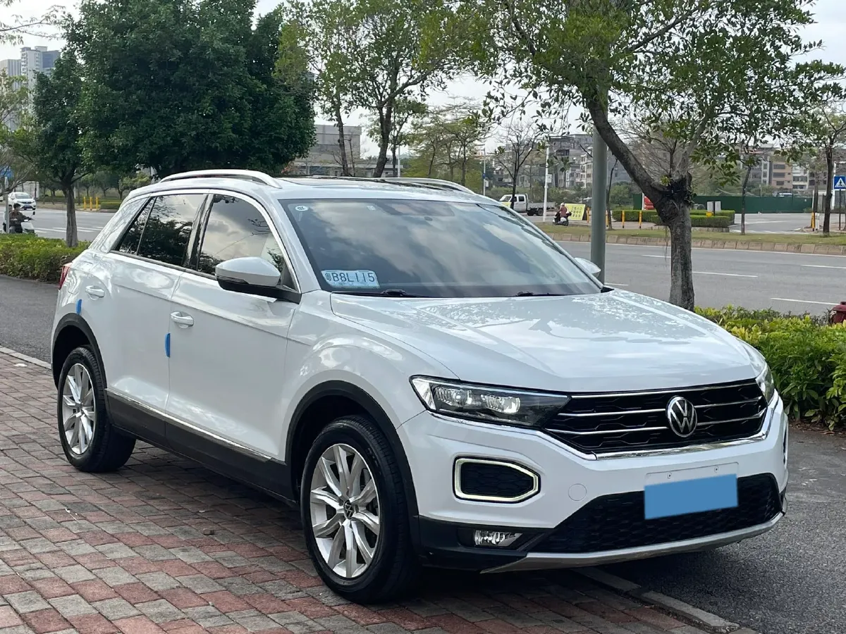 2022 Volkswagen T-Roc 1.4T 150HP L4 7DCT,autocango,china used car exporter,china ev exporter,chinese used car exporter,chinese used ev exporter