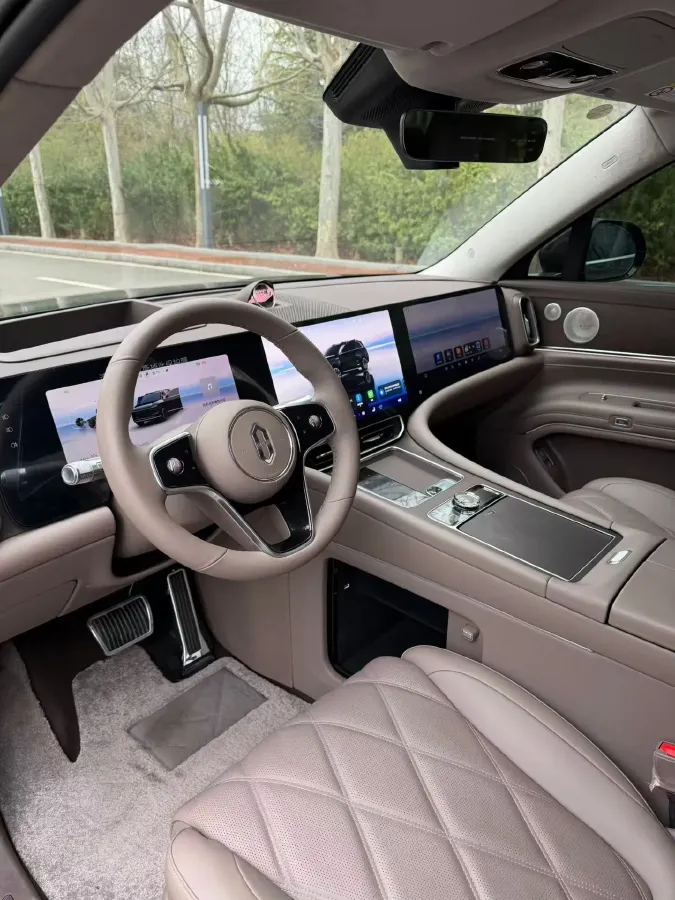 2025 AITO AITO M9 REEV 160HP REEV 52KWH,autocango,china used car exporter,china ev exporter,chinese used car exporter,chinese used ev exporter