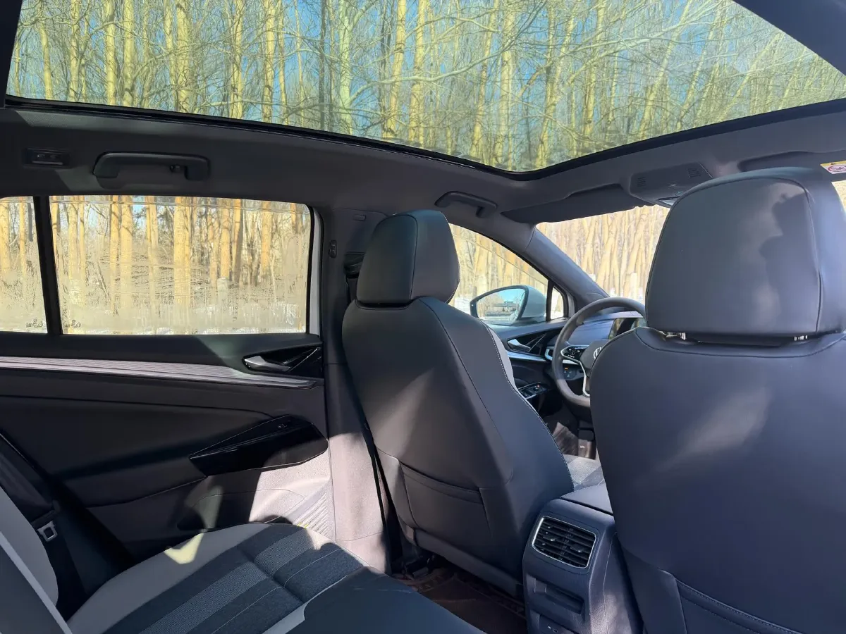 2024 Volkswagen ID.4 Crozz BEV 55.7KWH,autocango,china used car exporter,china ev exporter,chinese used car exporter,chinese used ev exporter