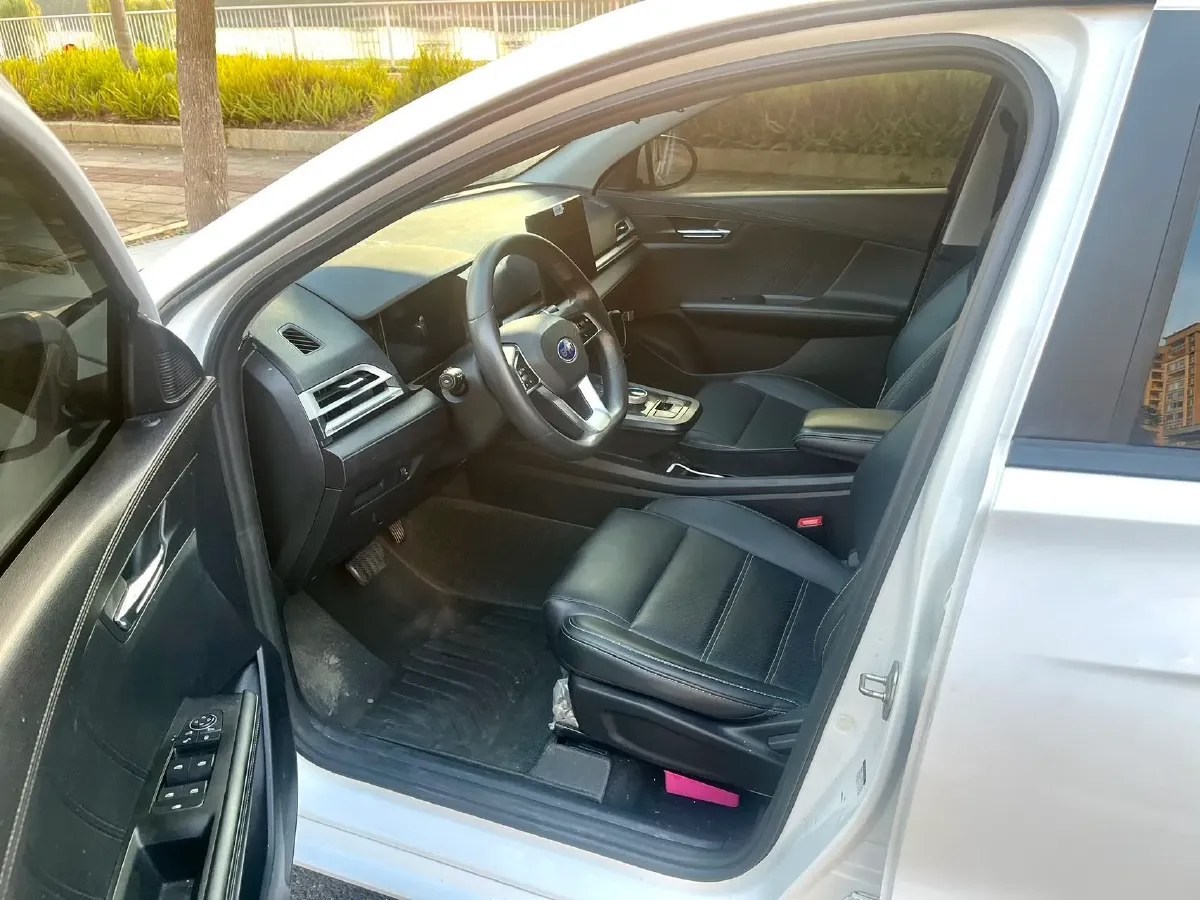 2021 MAXUS T70 2.0T 163HP L4 6AT,autocango,china used car exporter,china ev exporter,chinese used car exporter,chinese used ev exporter