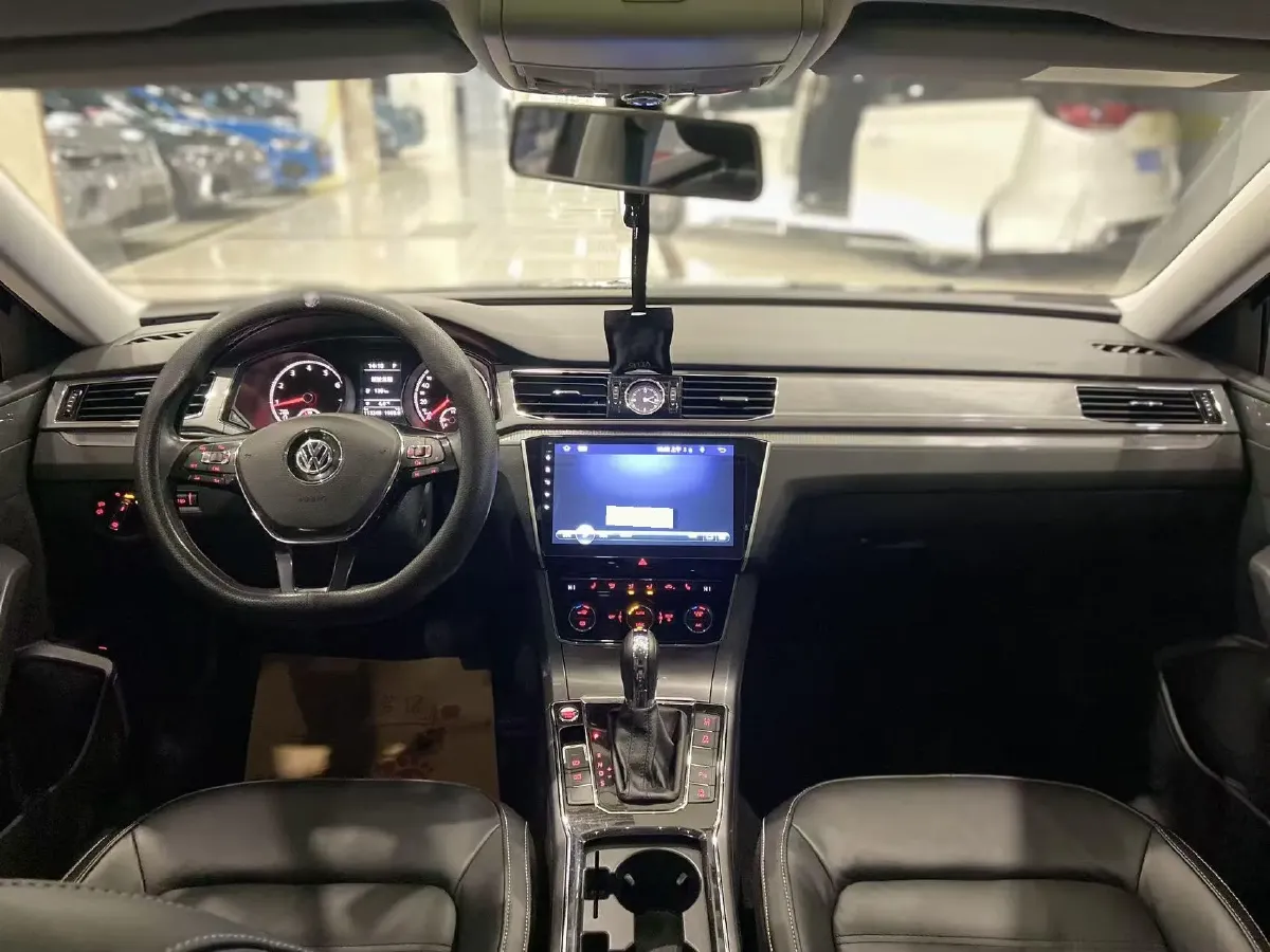 2017 Volkswagen Passat 1.8T 180HP L4 7DCT,autocango,china used car exporter,china ev exporter,chinese used car exporter,chinese used ev exporter