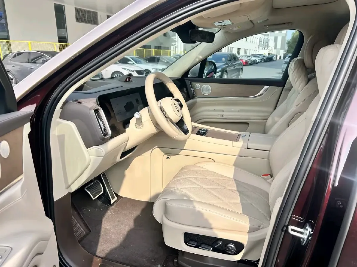 2025 AITO AITO M9 BEV 100KWH,autocango,china used car exporter,china ev exporter,chinese used car exporter,chinese used ev exporter