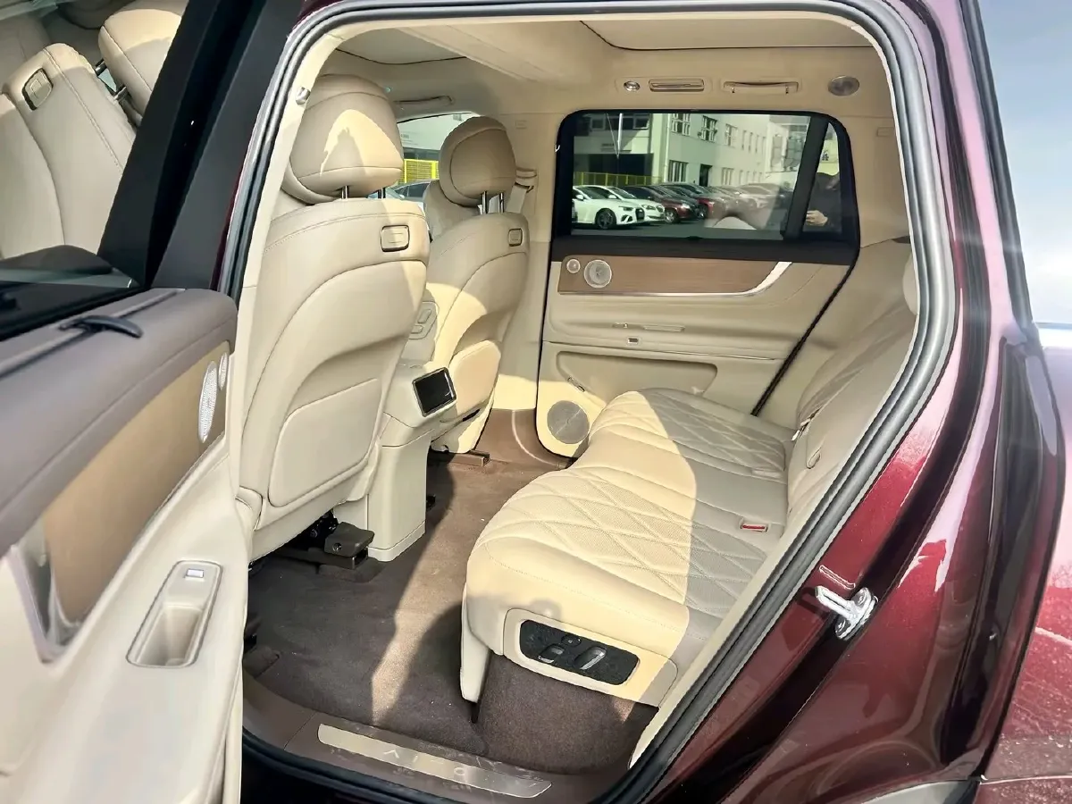 2025 AITO AITO M9 BEV 100KWH,autocango,china used car exporter,china ev exporter,chinese used car exporter,chinese used ev exporter