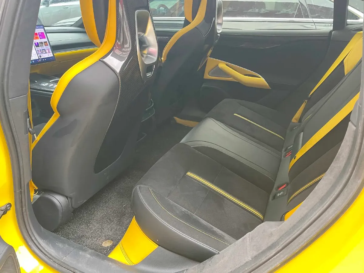 2025 MI SU7 Ultra BEV 93.7KWH,autocango,china used car exporter,china ev exporter,chinese used car exporter,chinese used ev exporter