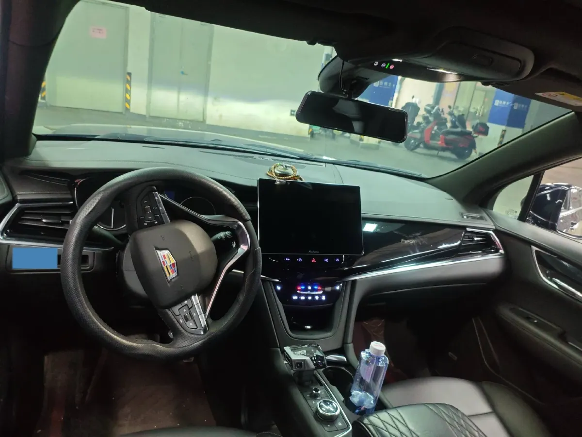 2022 Cadillac XT6 2.0T 237HP L4 9AT,autocango,china used car exporter,china ev exporter,chinese used car exporter,chinese used ev exporter