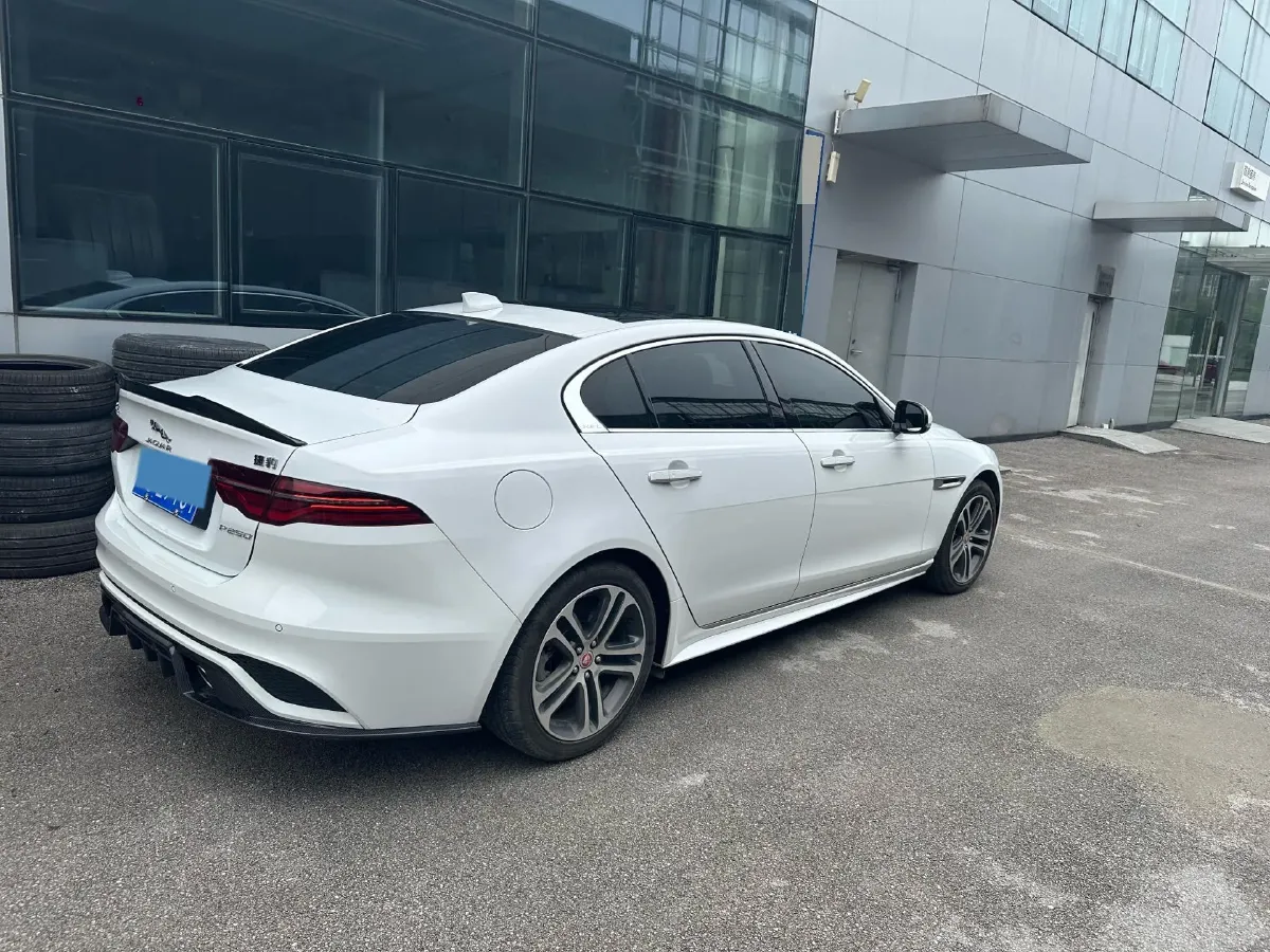 2021 Jaguar XEL 2.0T 250HP L4 8AT,autocango,china used car exporter,china ev exporter,chinese used car exporter,chinese used ev exporter