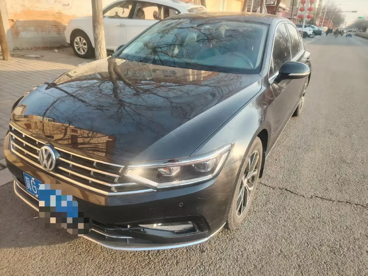 2020 Volkswagen Magotan 2.0T 186HP L4 7DCT,autocango,china used car exporter,china ev exporter,chinese used car exporter,chinese used ev exporter