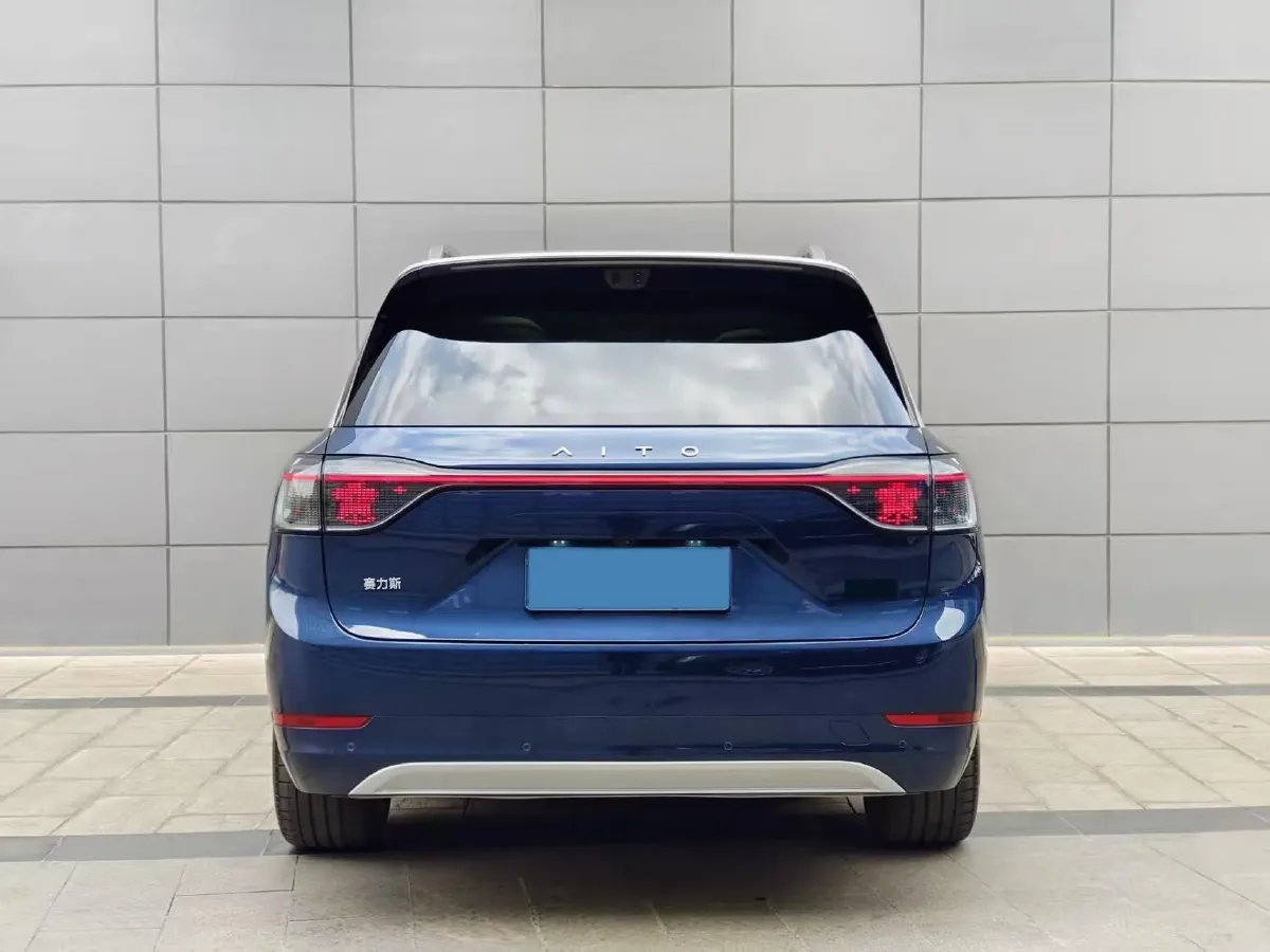 2025 AITO AITO M9 REEV 160HP REEV 52KWH,autocango,china used car exporter,china ev exporter,chinese used car exporter,chinese used ev exporter