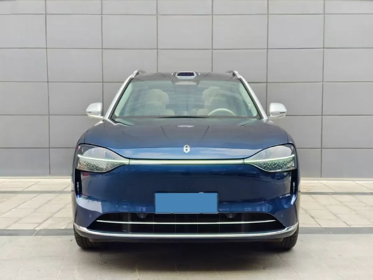 2025 AITO AITO M9 REEV 160HP REEV 52KWH,autocango,china used car exporter,china ev exporter,chinese used car exporter,chinese used ev exporter