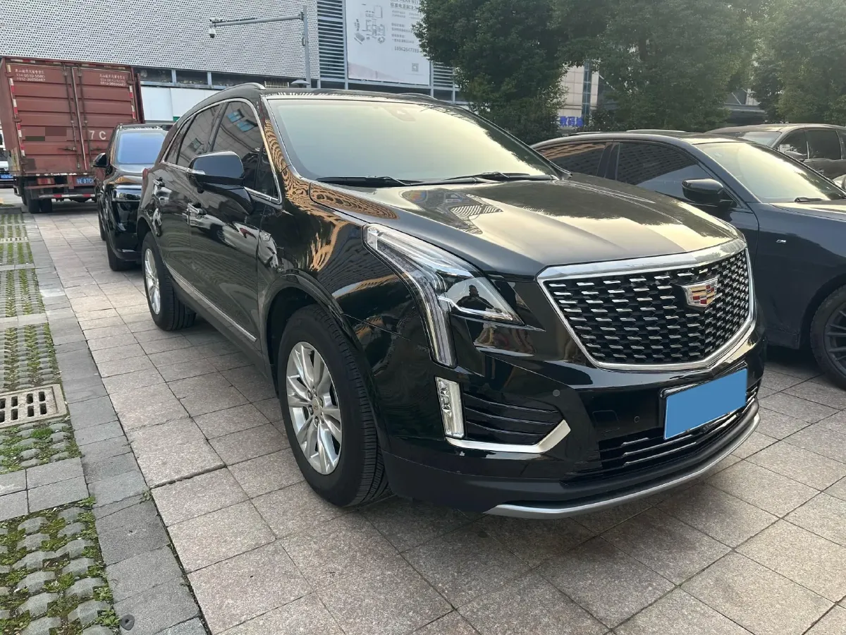 2023 Cadillac XT5 2.0T 237HP L4 9AT,autocango,china used car exporter,china ev exporter,chinese used car exporter,chinese used ev exporter