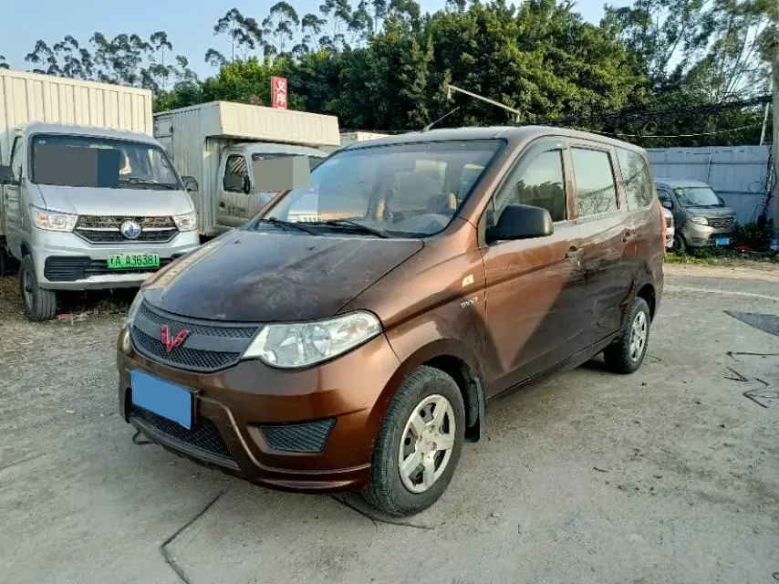2018 WuLing HongGuang 1.5L 105HP L4 5MT,autocango,china used car exporter,china ev exporter,chinese used car exporter,chinese used ev exporter