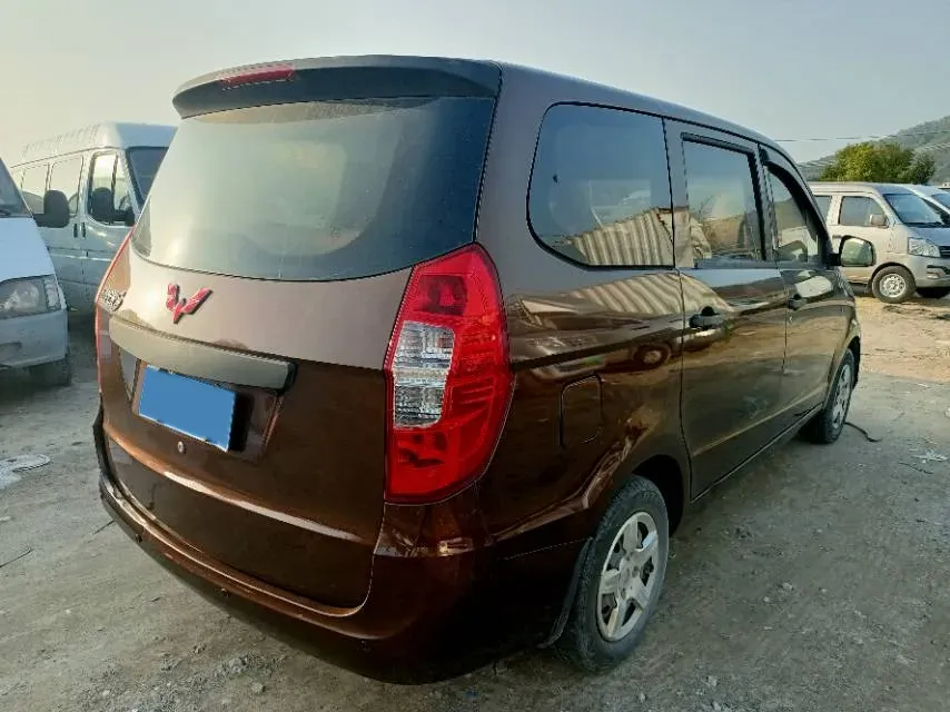 2018 WuLing HongGuang 1.5L 105HP L4 5MT,autocango,china used car exporter,china ev exporter,chinese used car exporter,chinese used ev exporter