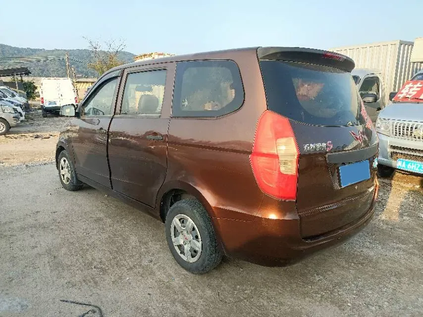 2018 WuLing HongGuang 1.5L 105HP L4 5MT,autocango,china used car exporter,china ev exporter,chinese used car exporter,chinese used ev exporter