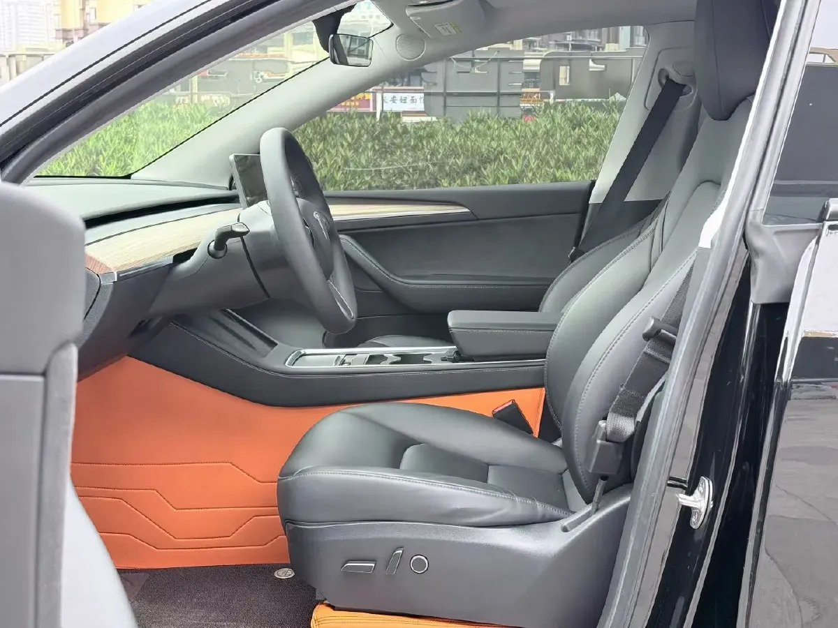 2022 Tesla Model Y BEV 60KWH,autocango,china used car exporter,china ev exporter,chinese used car exporter,chinese used ev exporter