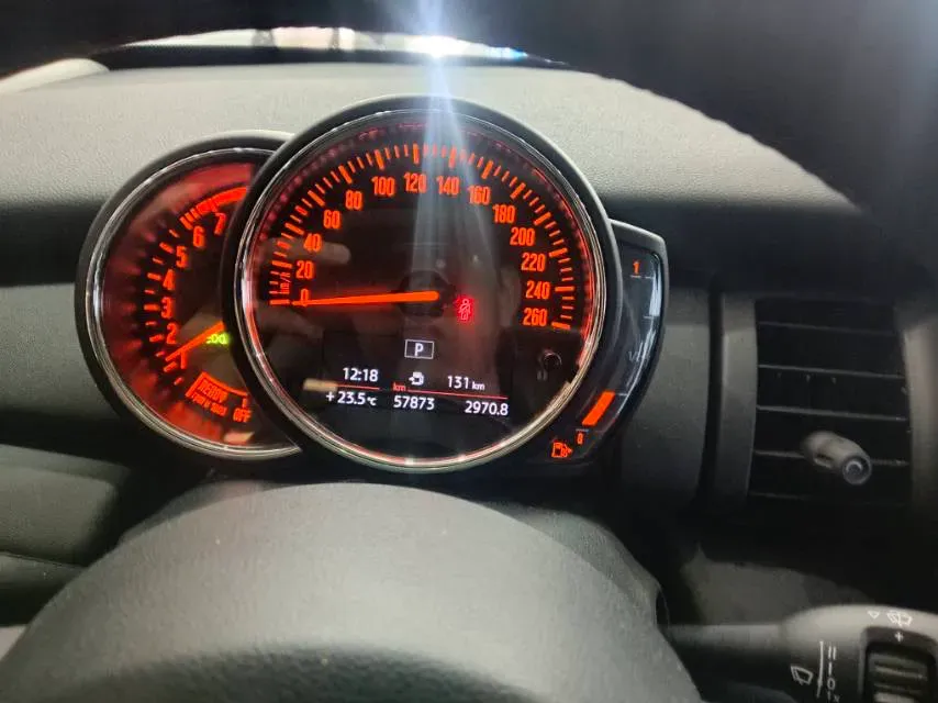 2020 MINI MINI 1.5T 102HP L3 7DCT,autocango,china used car exporter,china ev exporter,chinese used car exporter,chinese used ev exporter