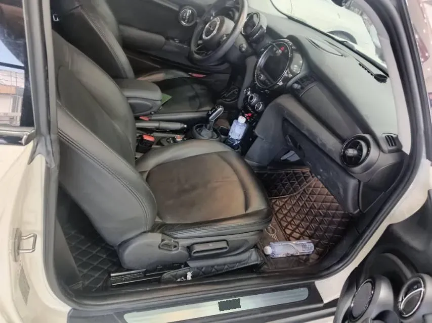 2020 MINI MINI 1.5T 102HP L3 7DCT,autocango,china used car exporter,china ev exporter,chinese used car exporter,chinese used ev exporter