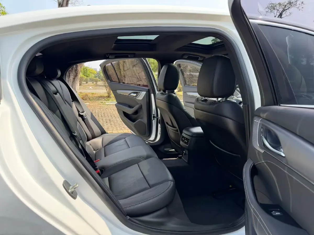 2022 Cadillac CT5 2.0T 237HP L4 10AT,autocango,china used car exporter,china ev exporter,chinese used car exporter,chinese used ev exporter