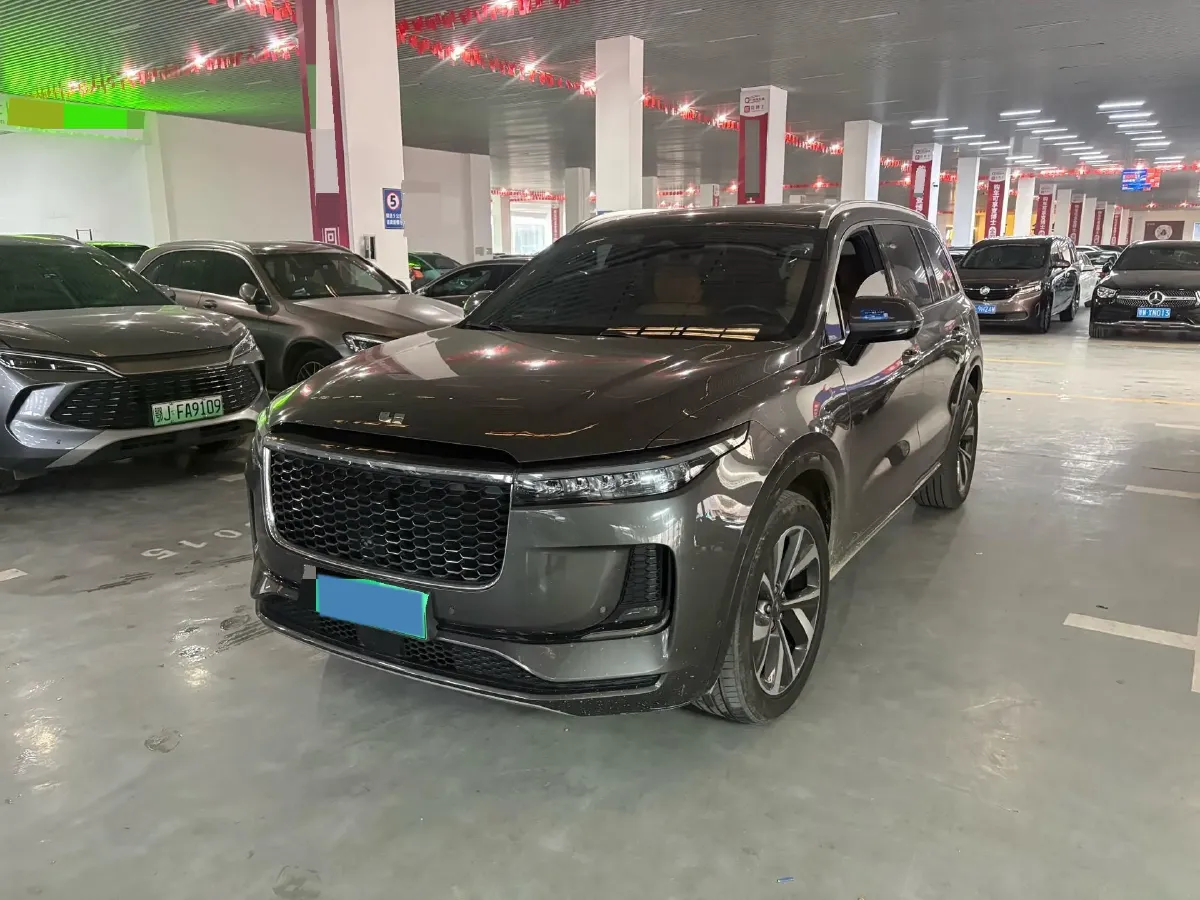 2021 Li ONE Range Extended 131HP REEV 40.5KWH,autocango,china used car exporter,china ev exporter,chinese used car exporter,chinese used ev exporter