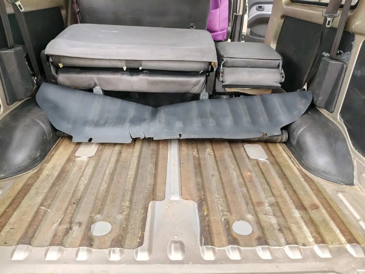 2021 WuLing RongGuang 1.5L 99HP L4 5MT,autocango,china used car exporter,china ev exporter,chinese used car exporter,chinese used ev exporter