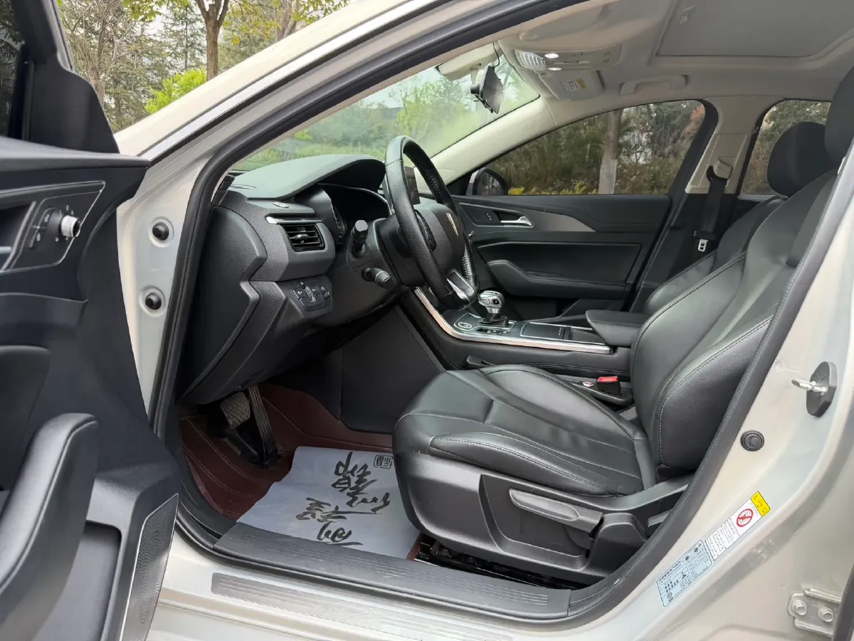 2022 HongQi H5 1.5T 169HP L4 7DCT,autocango,china used car exporter,china ev exporter,chinese used car exporter,chinese used ev exporter