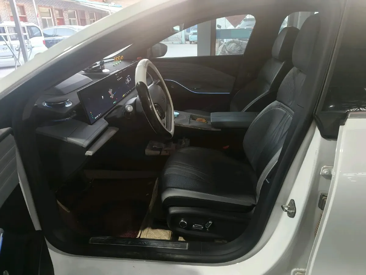 2024 Geely Galaxy E8 BEV 62KWH,autocango,china used car exporter,china ev exporter,chinese used car exporter,chinese used ev exporter