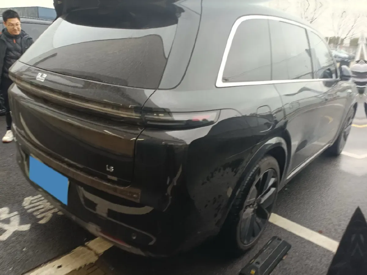 2023 Li L8 Range Extended 154HP REEV 40.9KWH,autocango,china used car exporter,china ev exporter,chinese used car exporter,chinese used ev exporter