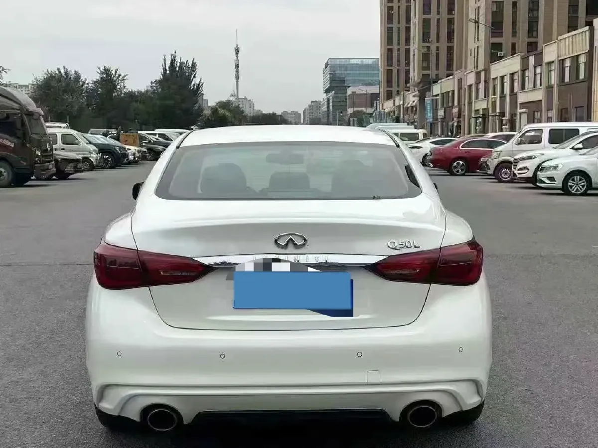 2018 Jeep Grand Commander 2.0T 265HP L4 9AT,autocango,china used car exporter,china ev exporter,chinese used car exporter,chinese used ev exporter