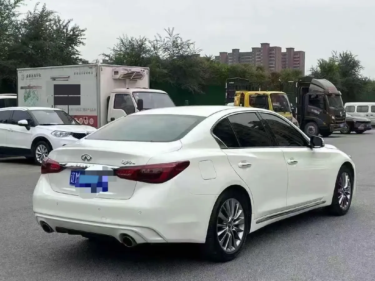 2018 Jeep Grand Commander 2.0T 265HP L4 9AT,autocango,china used car exporter,china ev exporter,chinese used car exporter,chinese used ev exporter