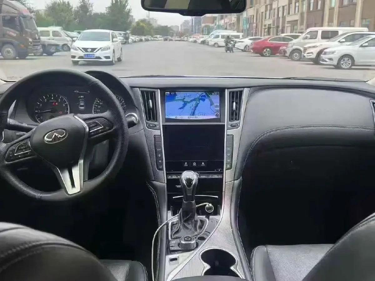 2018 Jeep Grand Commander 2.0T 265HP L4 9AT,autocango,china used car exporter,china ev exporter,chinese used car exporter,chinese used ev exporter