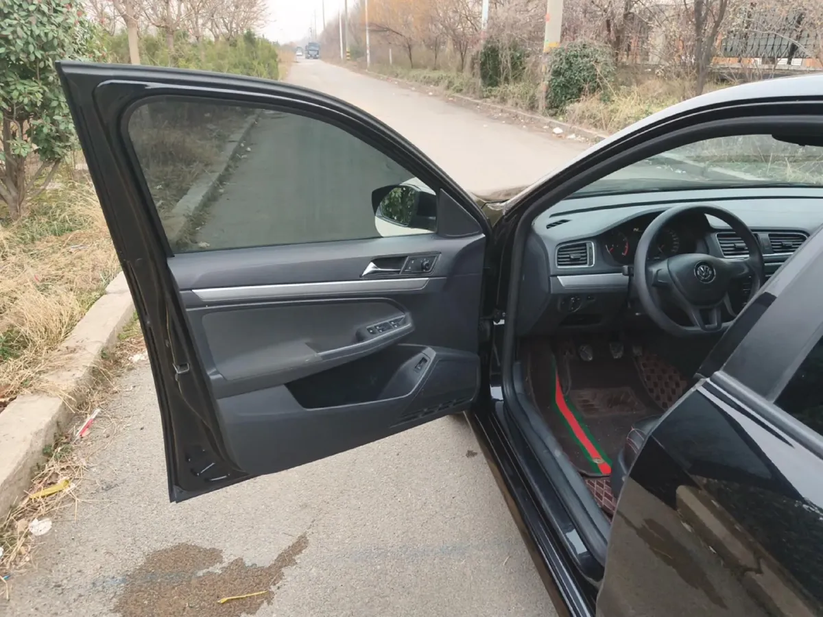 2017 Buick Excelle 1.5L 114HP L4 5MT,autocango,china used car exporter,china ev exporter,chinese used car exporter,chinese used ev exporter