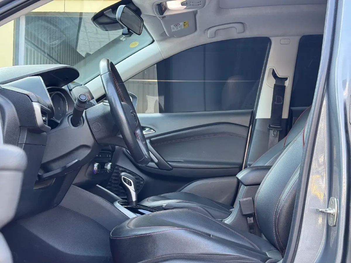 2021 Chevrolet Trax 1.3T 165HP L3 CVT,autocango,china used car exporter,china ev exporter,chinese used car exporter,chinese used ev exporter