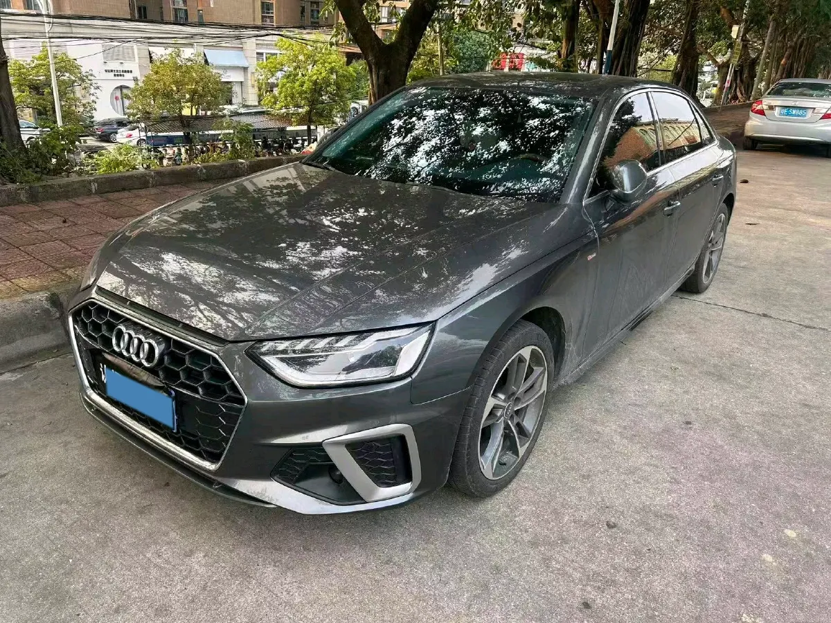 2024 Audi A4L 2.0T 190HP L4 7DCT,autocango,china used car exporter,china ev exporter,chinese used car exporter,chinese used ev exporter