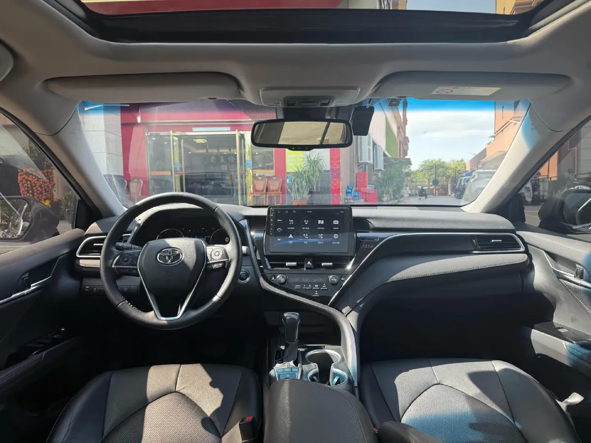 2021 Toyota Camry 2.5L 209HP L4 8AT,autocango,china used car exporter,china ev exporter,chinese used car exporter,chinese used ev exporter