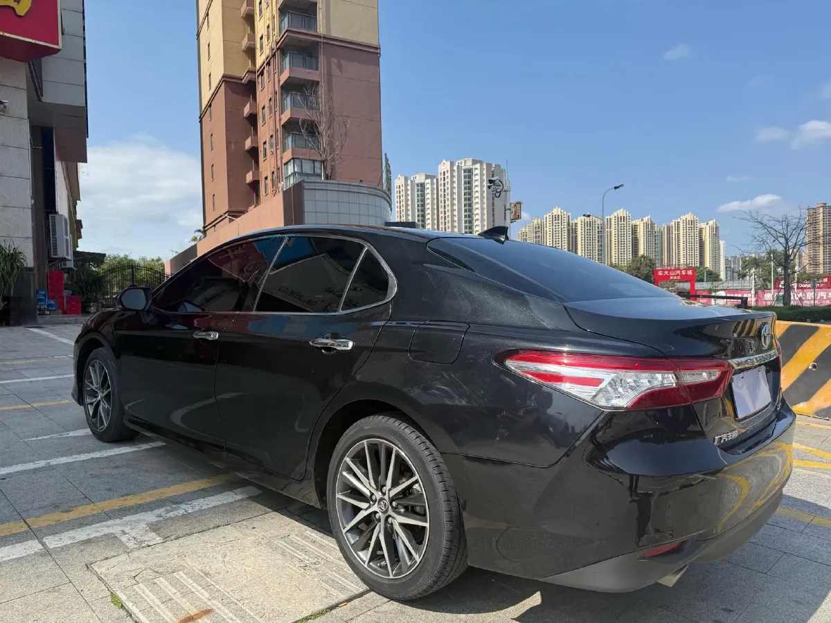 2021 Toyota Camry 2.5L 209HP L4 8AT,autocango,china used car exporter,china ev exporter,chinese used car exporter,chinese used ev exporter