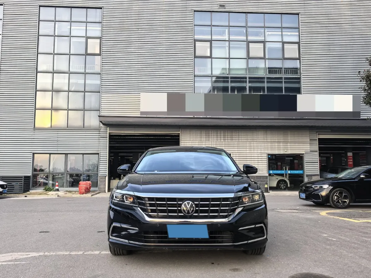2021 Volkswagen Passat 2.0T 186HP L4 7DCT,autocango,china used car exporter,china ev exporter,chinese used car exporter,chinese used ev exporter