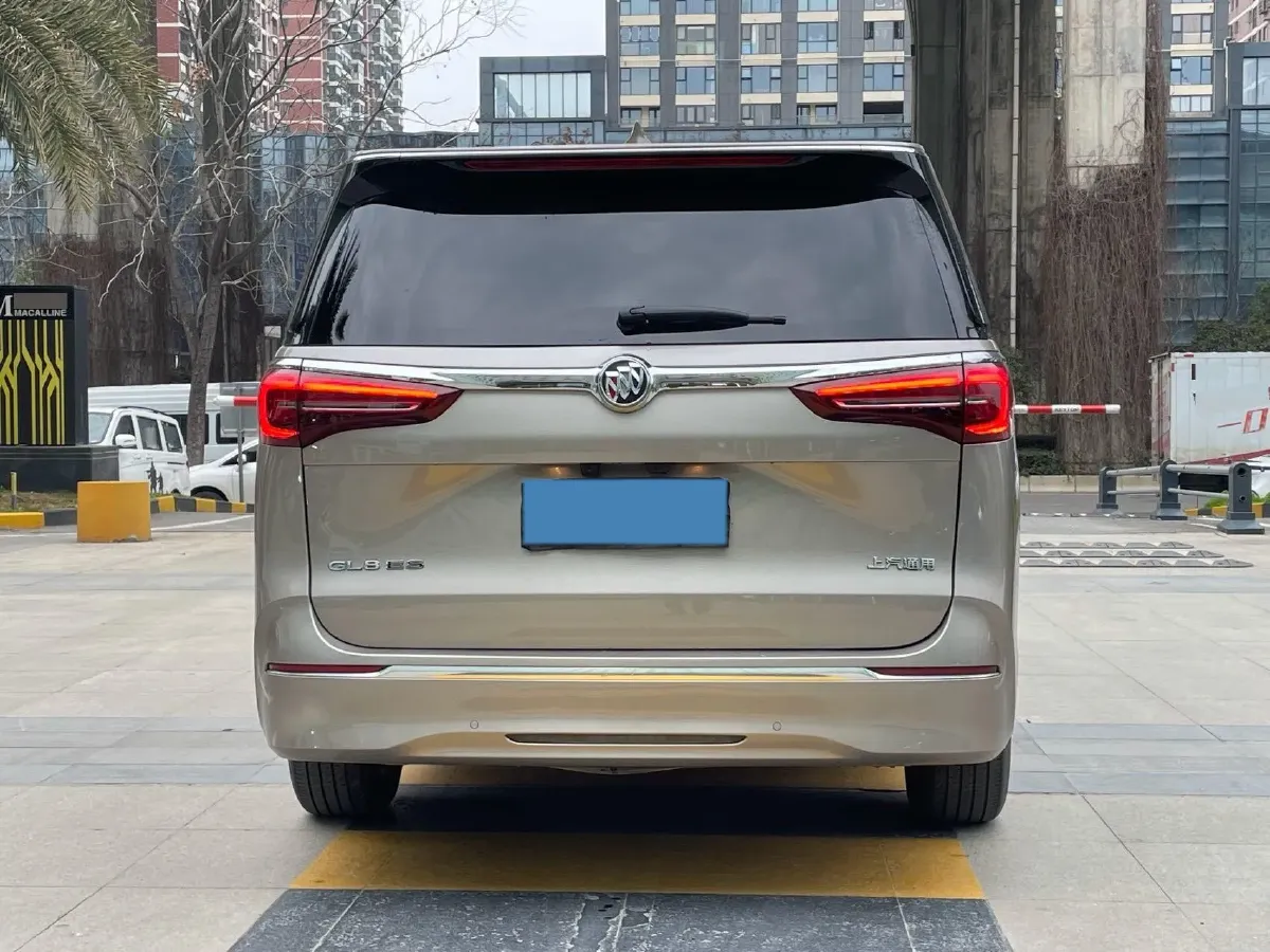 2023 Buick GL8 2.0T 237HP L4 9AT,autocango,china used car exporter,china ev exporter,chinese used car exporter,chinese used ev exporter