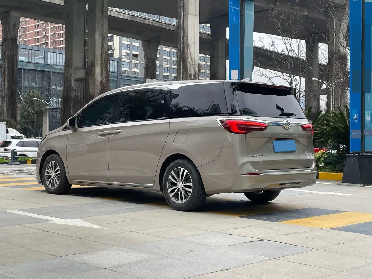 2023 Buick GL8 2.0T 237HP L4 9AT,autocango,china used car exporter,china ev exporter,chinese used car exporter,chinese used ev exporter