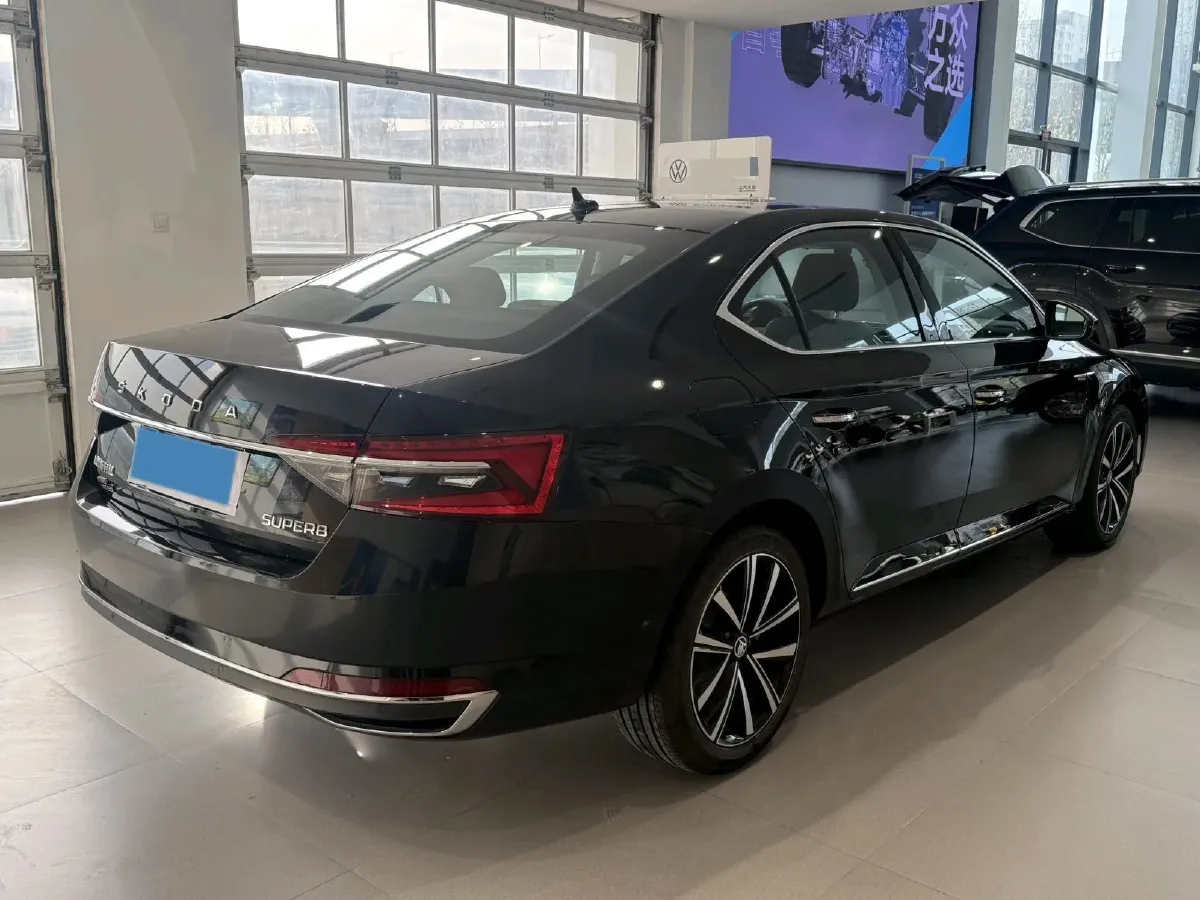 2024 Skoda Superb 1.4T 150HP L4 7DCT,autocango,china used car exporter,china ev exporter,chinese used car exporter,chinese used ev exporter