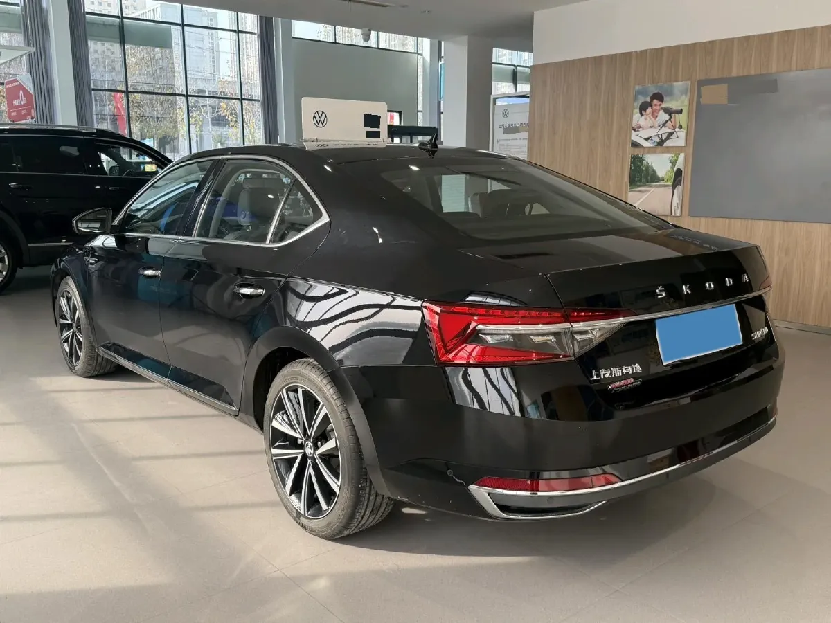 2024 Skoda Superb 1.4T 150HP L4 7DCT,autocango,china used car exporter,china ev exporter,chinese used car exporter,chinese used ev exporter