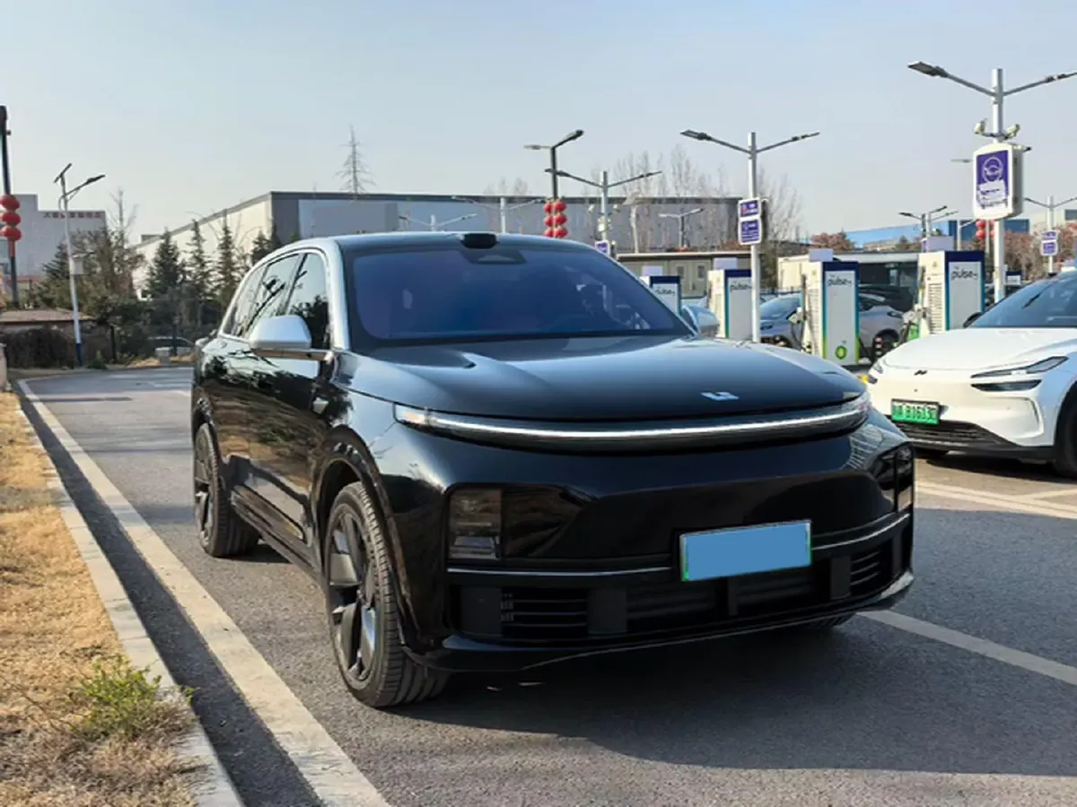 2025 Li L7 Range Extended 154HP REEV,autocango,china used car exporter,china ev exporter,chinese used car exporter,chinese used ev exporter