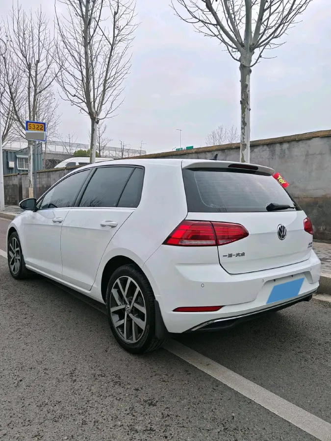 2019 Brilliance Auto V7 1.8T 231HP L4 7DCT,autocango,china used car exporter,china ev exporter,chinese used car exporter,chinese used ev exporter