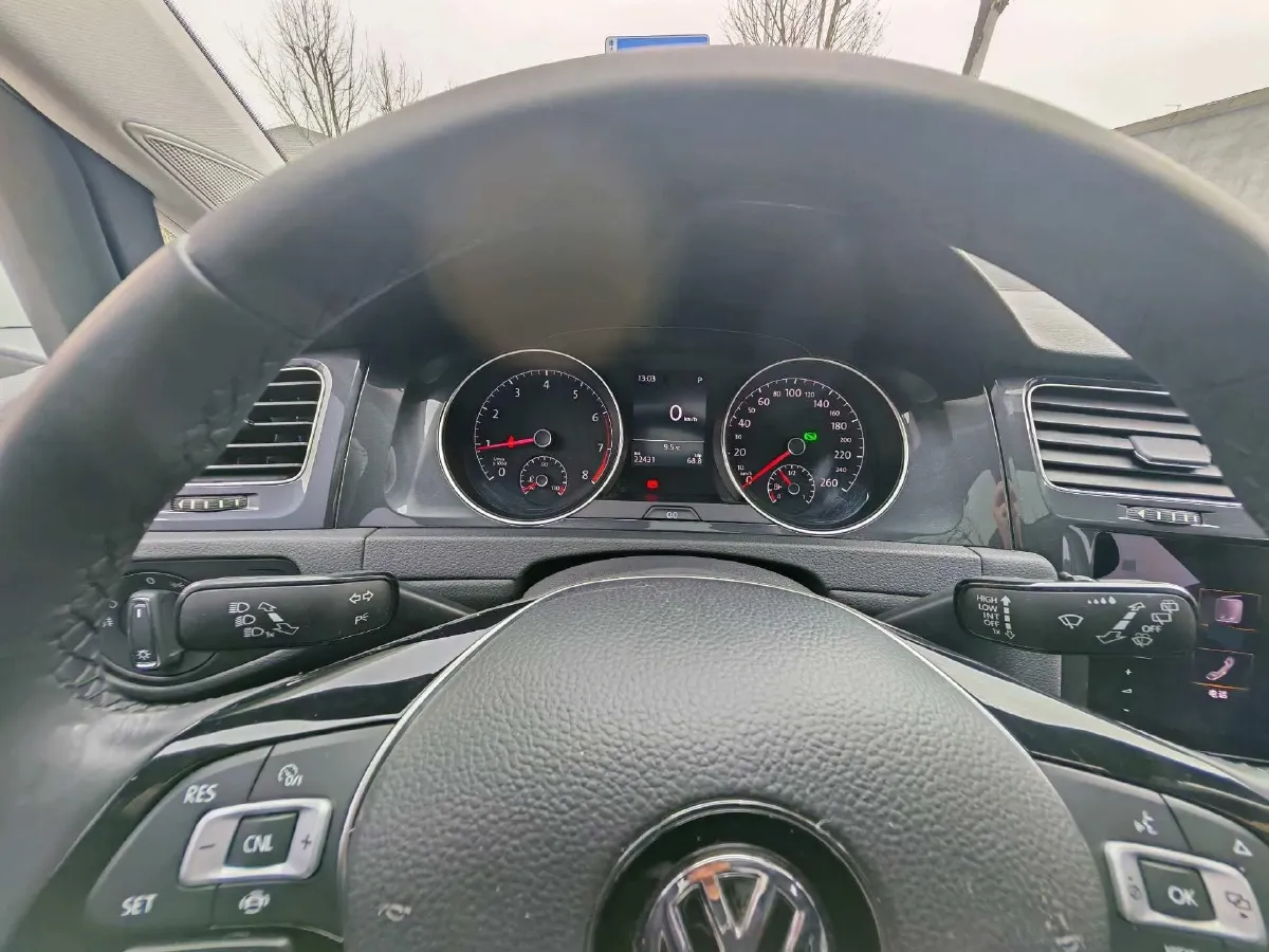 2019 Brilliance Auto V7 1.8T 231HP L4 7DCT,autocango,china used car exporter,china ev exporter,chinese used car exporter,chinese used ev exporter