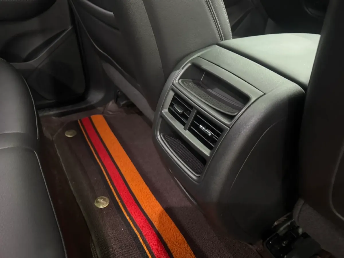 2021 Cadillac XT5 2.0T 237HP L4 9AT,autocango,china used car exporter,china ev exporter,chinese used car exporter,chinese used ev exporter